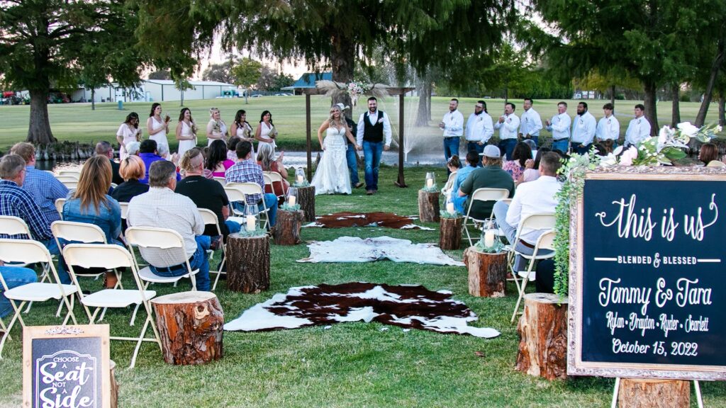 Outdoor Wedding Ceremony at Sayre National Golf Course